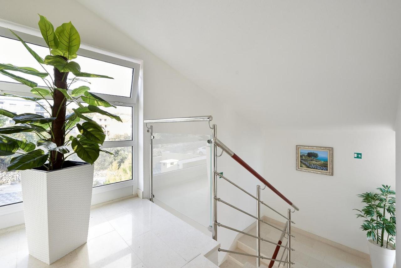 Apartments With A Parking Space Mavarstica, Ciovo - 17803 Trogir Exterior photo
